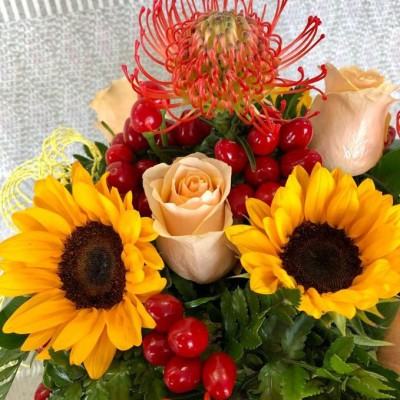 composizione fiori regalo fiorist oleggio a floreali05