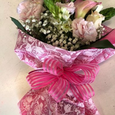 composizione fiori regalo fiorist oleggio a floreali34
