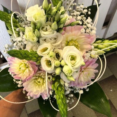 composizione fiori regalo fiorist oleggio a floreali44